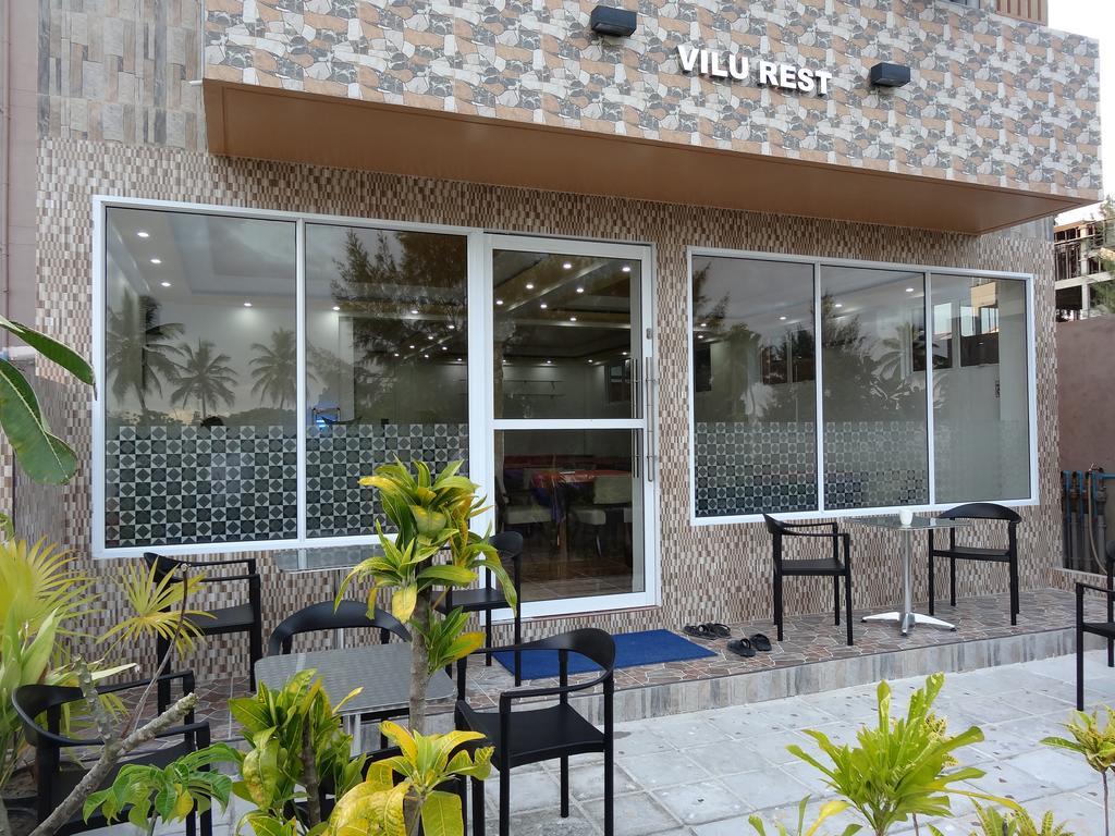 Vilu Rest Hotel Malé Buitenkant foto