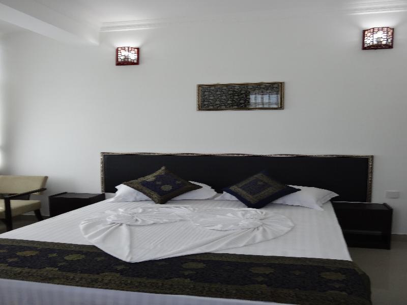 Vilu Rest Hotel Malé Buitenkant foto