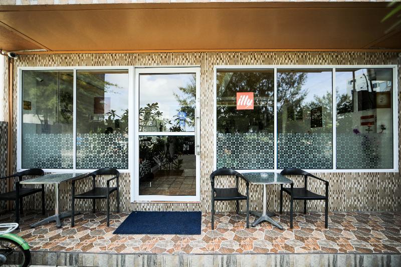Vilu Rest Hotel Malé Buitenkant foto